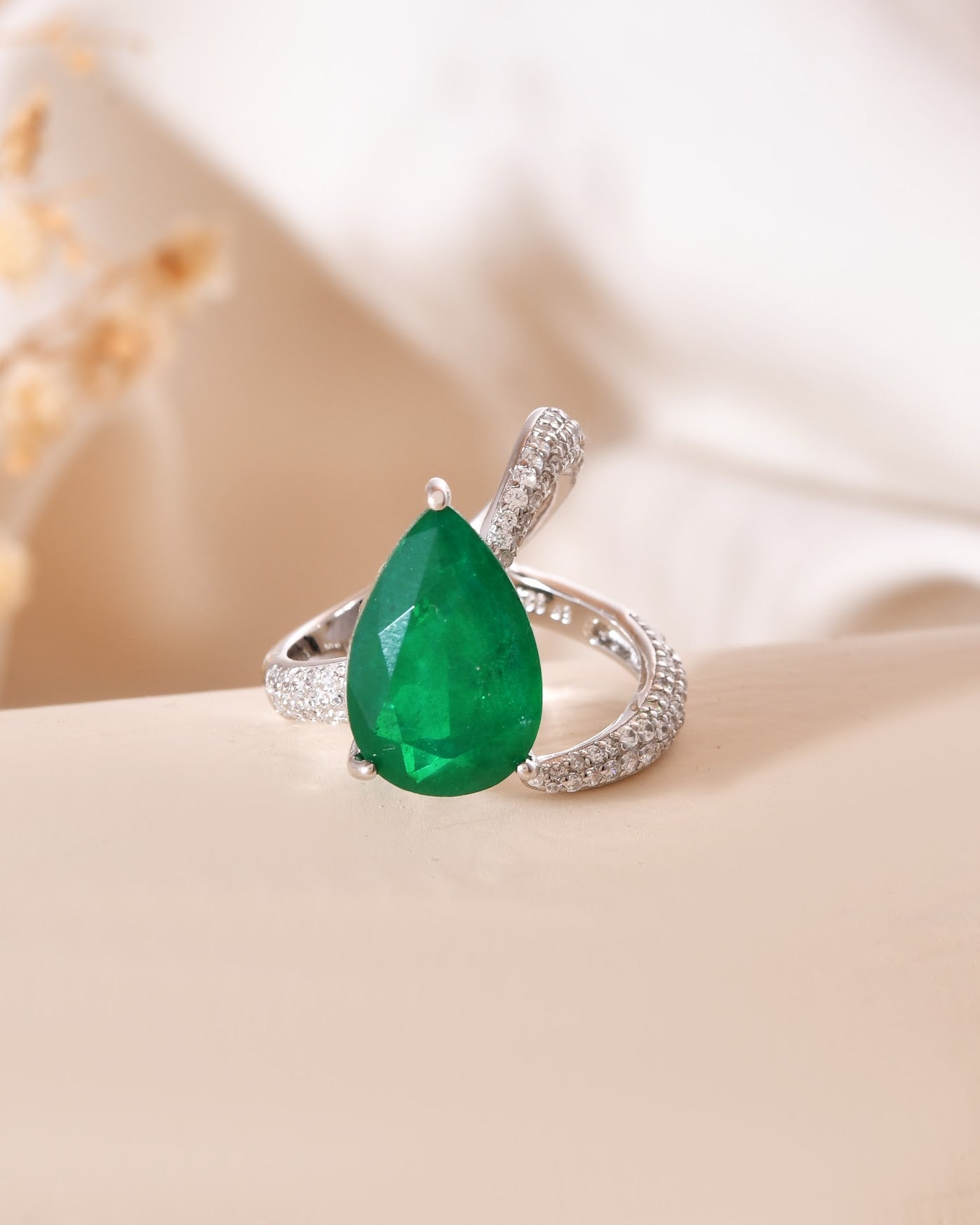 Bloom of strength ring