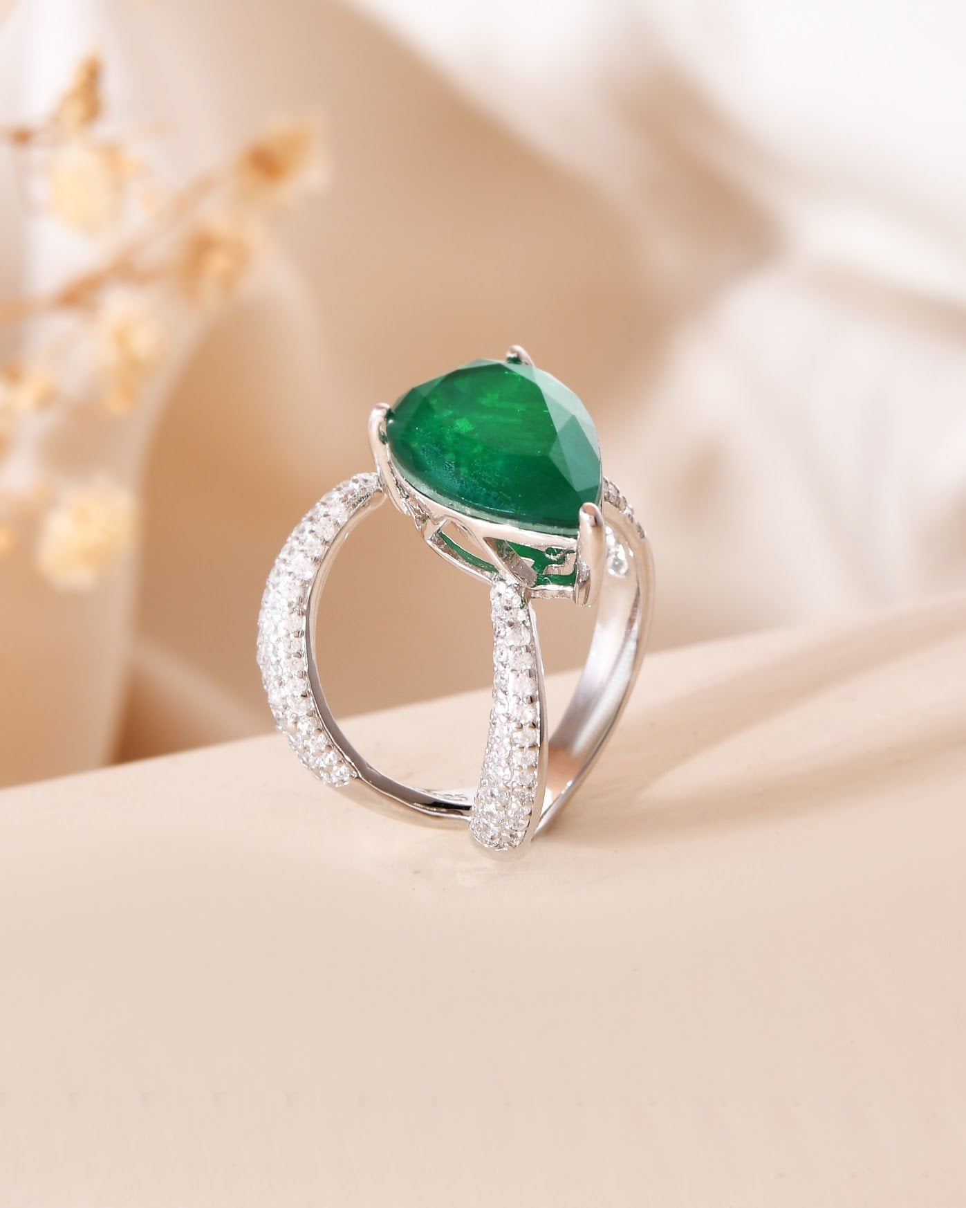 Bloom of strength ring