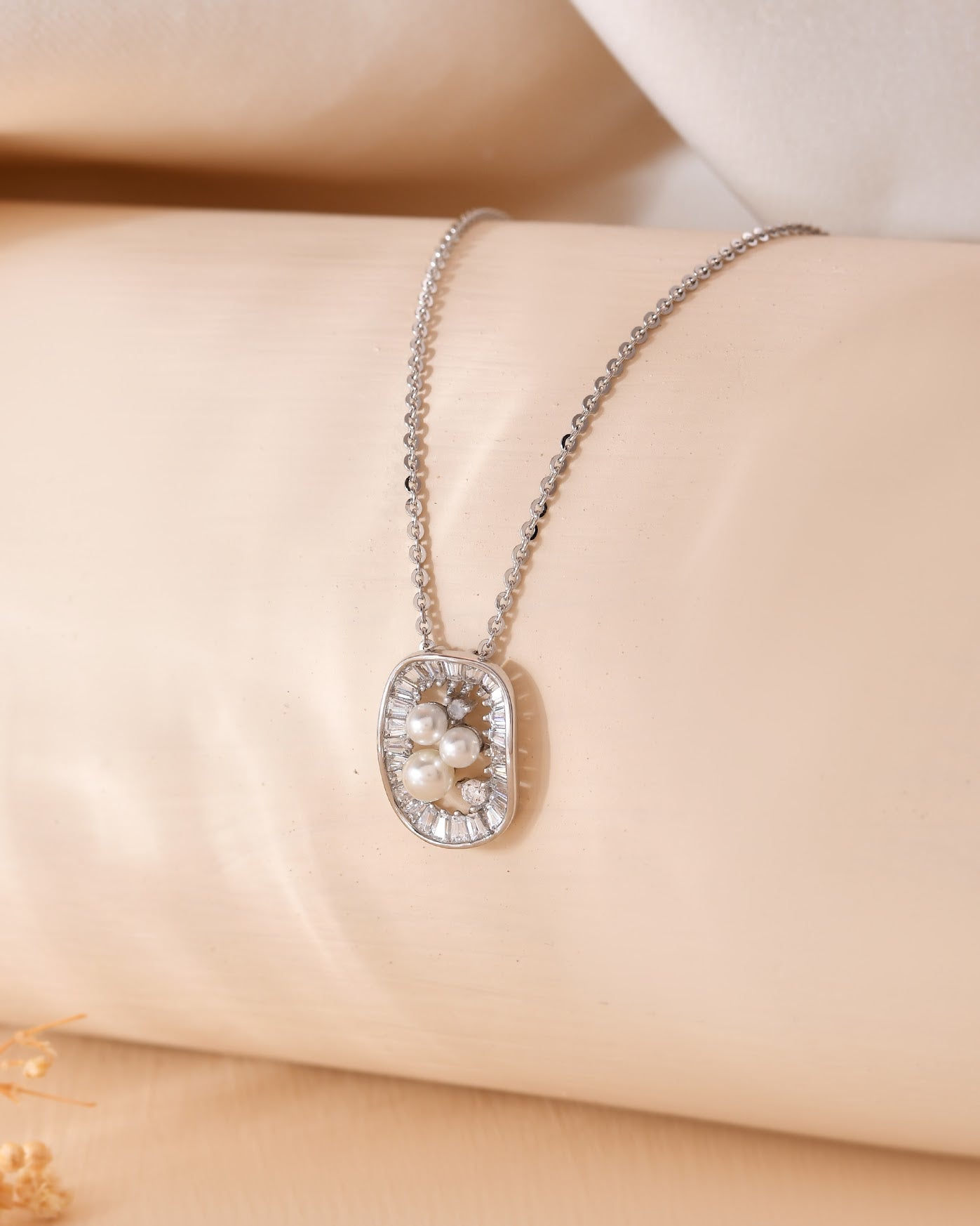 Pearl Halo Pendant Necklace