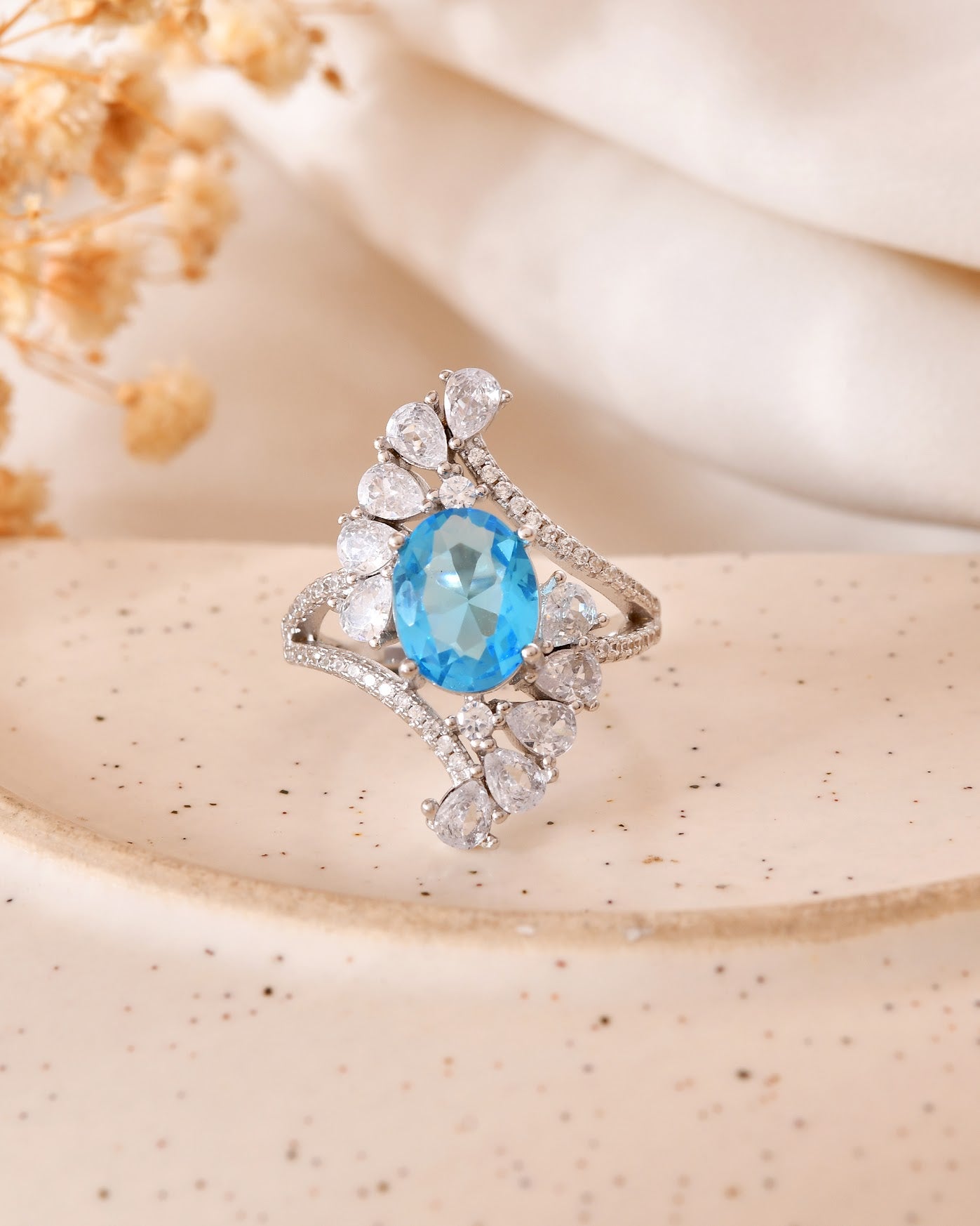 Classic Feminine Charm Ring