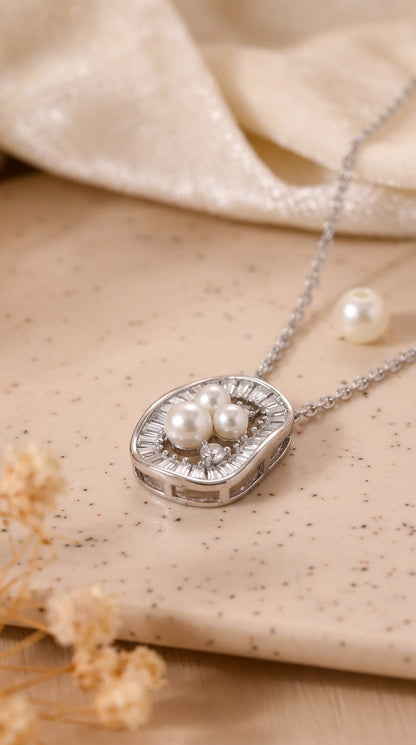 Pearl Halo Pendant Necklace