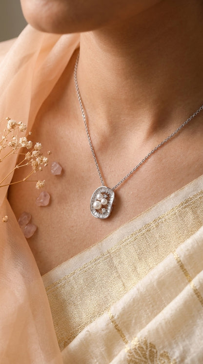 Pearl Halo Pendant Necklace