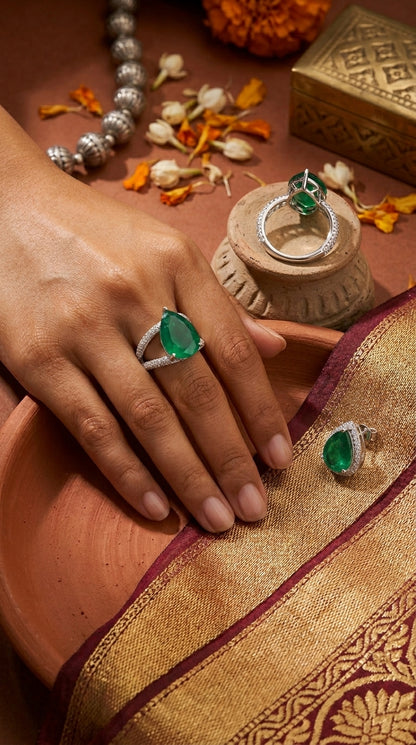 Bloom of strength ring