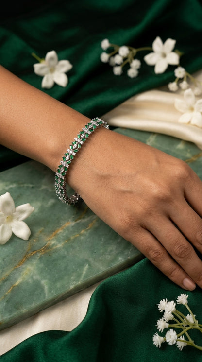 Green Baguettes Corners Flexible Bracelet