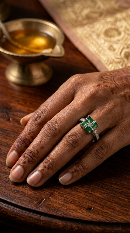 Emerald Luxe Geometric Ring